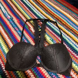 Victoria Secret "Very Sexy" Push-up Bra. Black. 32B